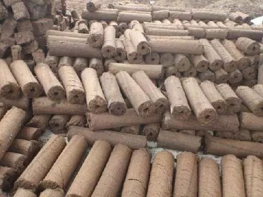 Cow Dung Logs
